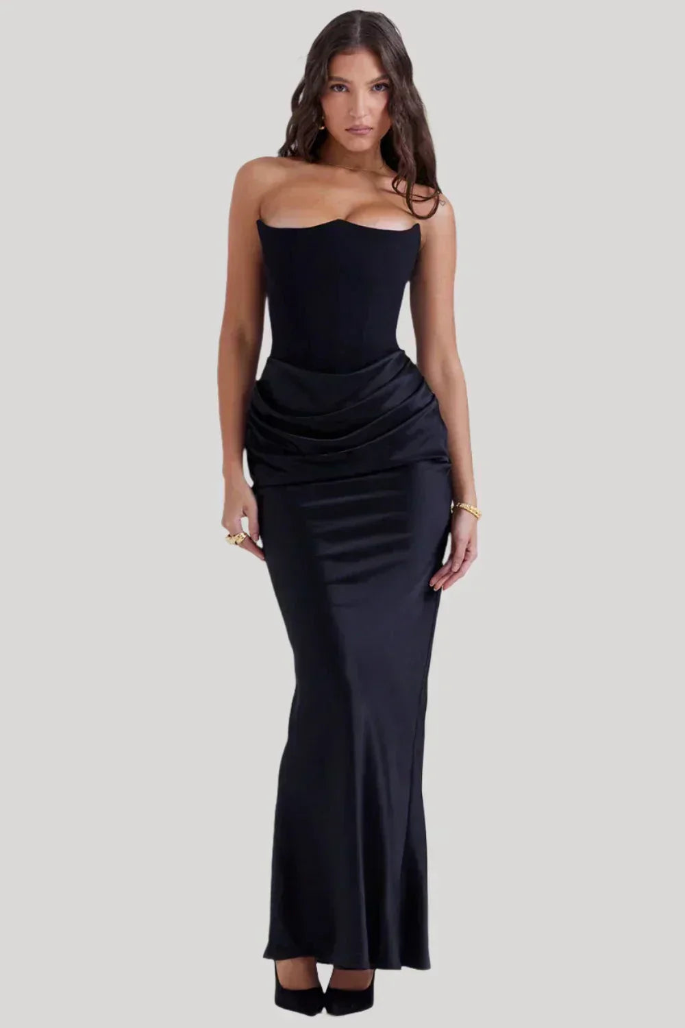 Elisabeth - Long dress with bare shoulders for an elegant look