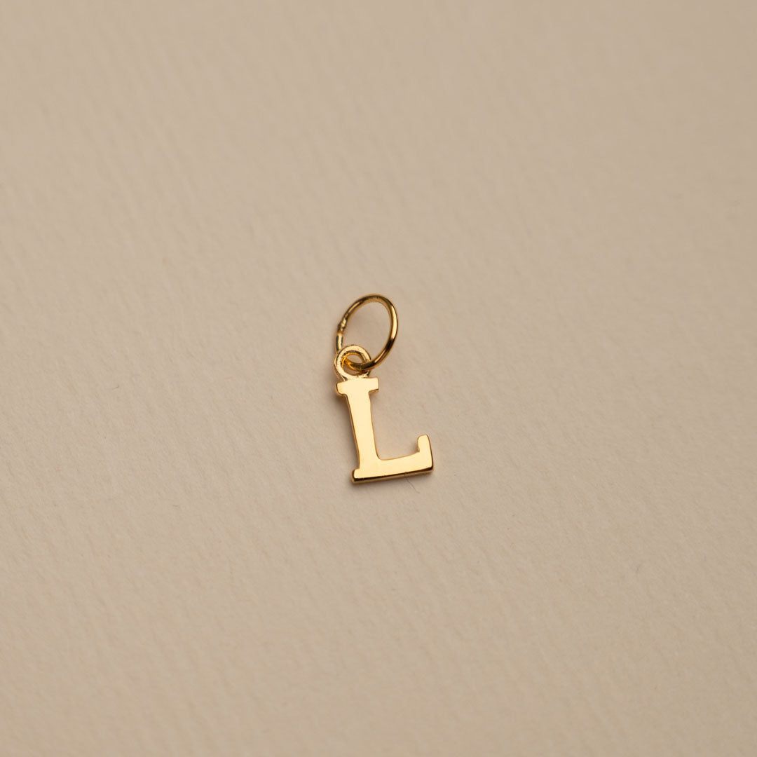 Sabrina - Pendente Letra em Ouro
