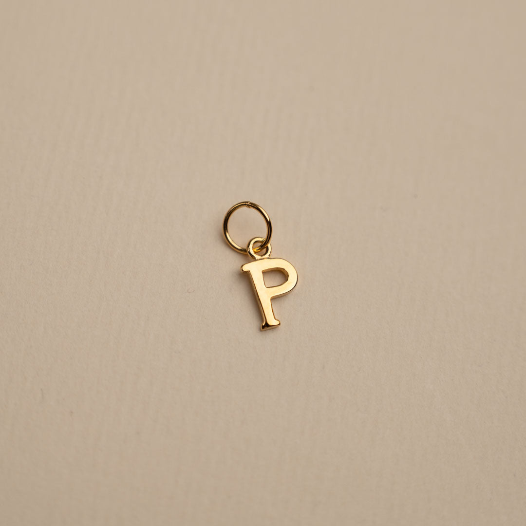 Sabrina - Pendente Letra em Ouro