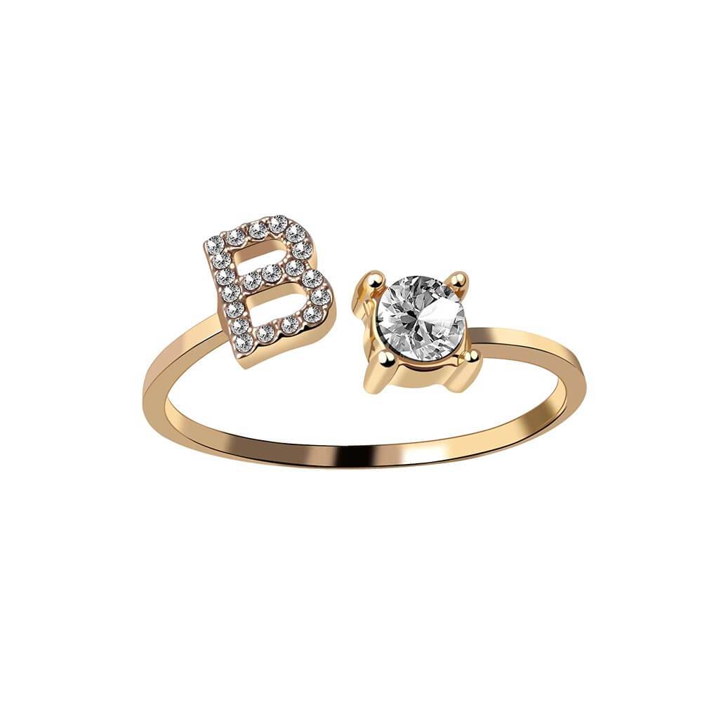 Nyla – Bague com inicial e detalhes brilhantes