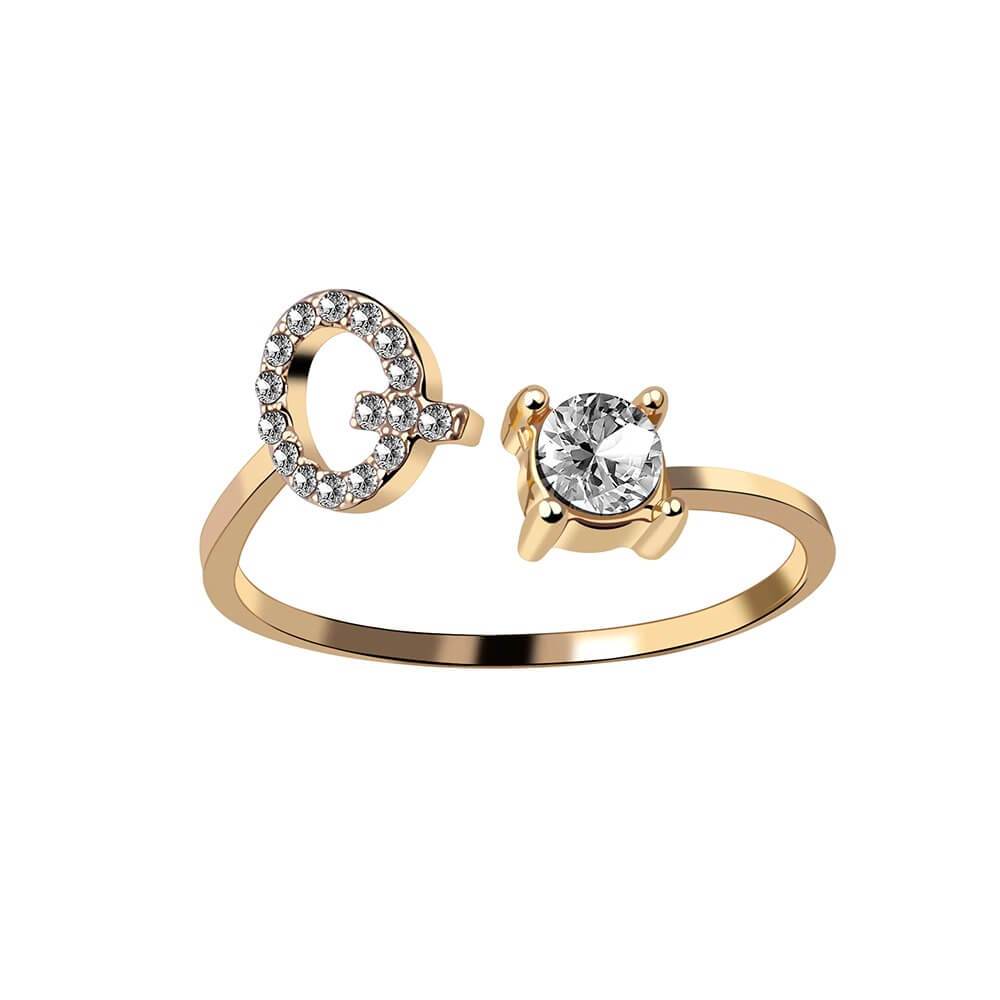 Nyla – Bague com inicial e detalhes brilhantes
