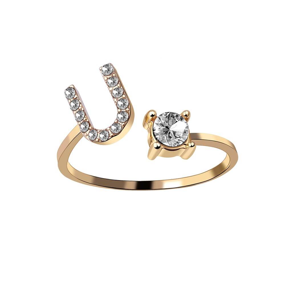 Nyla – Bague com inicial e detalhes brilhantes