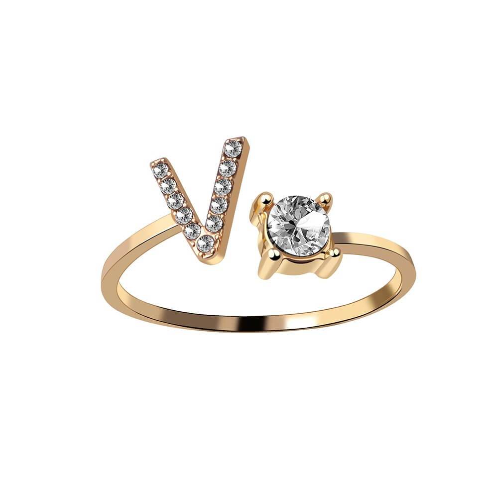 Nyla – Bague com inicial e detalhes brilhantes