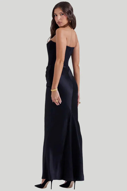 Elisabeth - Long dress with bare shoulders for an elegant look