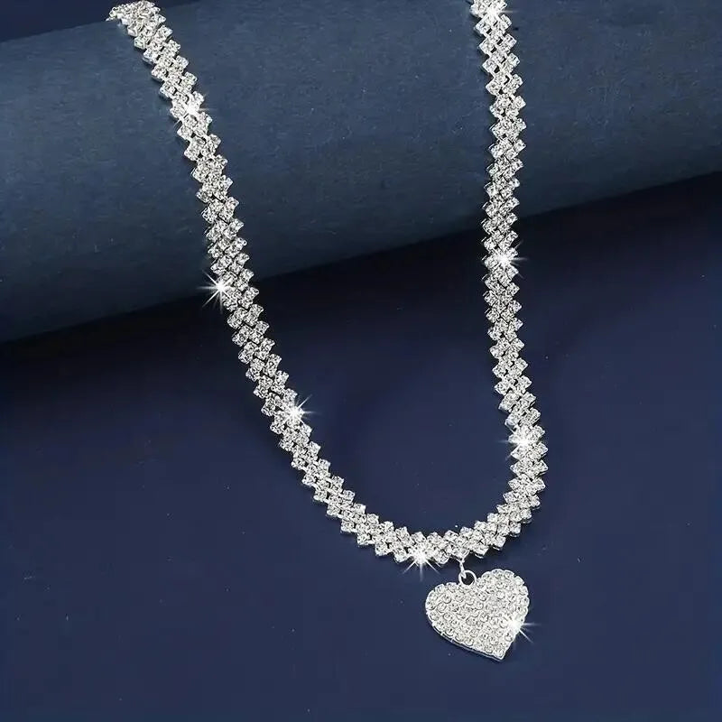 Colar de tênis duplo com detalhes brilhantes