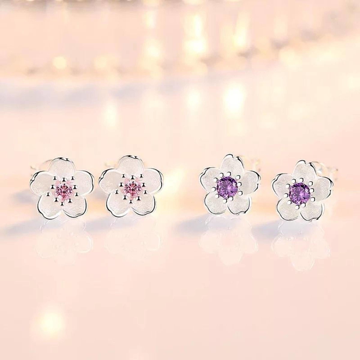 Holly – Brincos prateados de flor de cerejeira