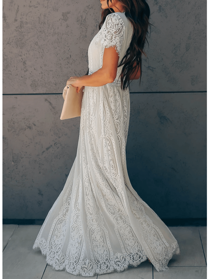 Angelica - Elegante Vestido de Renda com Decote em V