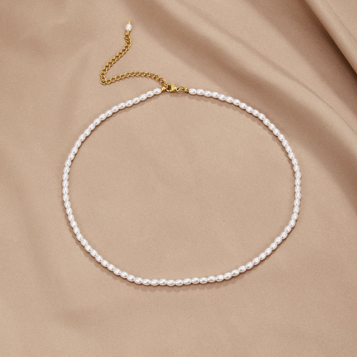 Olivia – Colar elegante em pérolas
